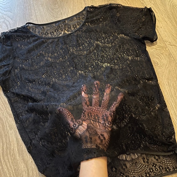 AA Sheer Lace T-Shirt Blouse - Picture 2 of 4